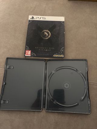 Caja Metálica Resident Evil Village PS5