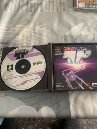 Gioco di flipper per PS1 True Pinball