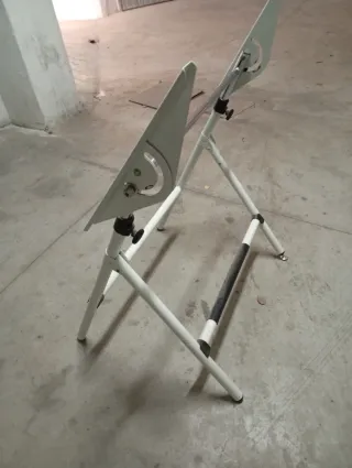 Mesa de arquitectura plegable