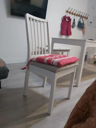 Mesa de Ikea extensible, las medidas son extendida