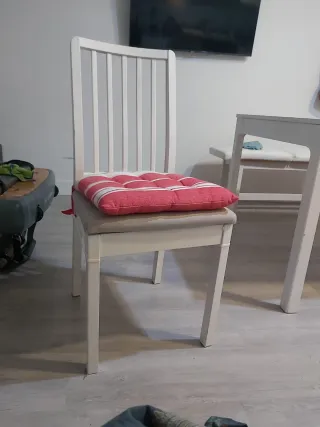 Mesa de Ikea extensible, las medidas son extendida