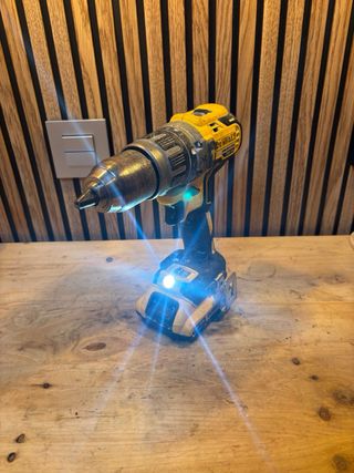 Taladro dewalt DCD796