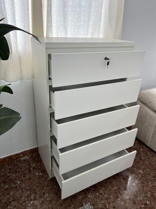 OFERTA!! Nueva comoda de 5 cajones!!