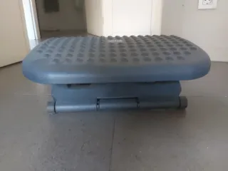 Reposapiés Office Depot Gris