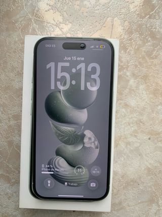 iPhone 15 Verde