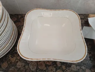 Vajilla Vintage Porcelana con Líneas Oro