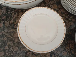 Vajilla Vintage Porcelana con Líneas Oro