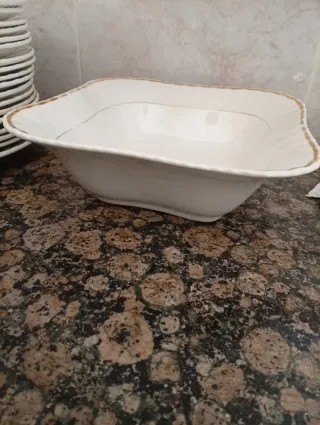 Vajilla Vintage Porcelana con Líneas Oro