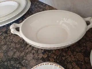 Vajilla Vintage Porcelana con Líneas Oro