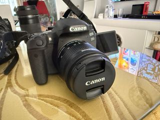 Canon 77D + Accesorios