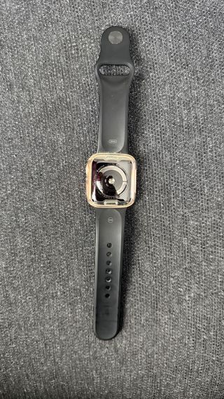 Apple Watch Series 4 40mm Aluminio y Cerámica
