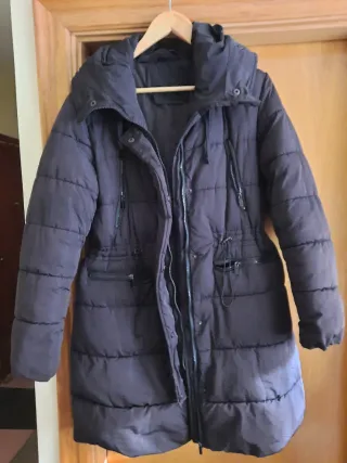 Abrigo acolchado mujer negro