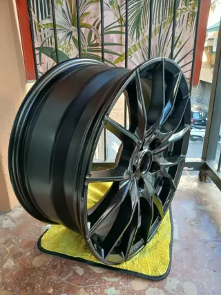 Llantas Aluminio 18 OZ Racing originales (VW)