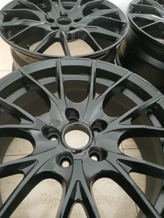 Llantas Aluminio 18 OZ Racing originales (VW)