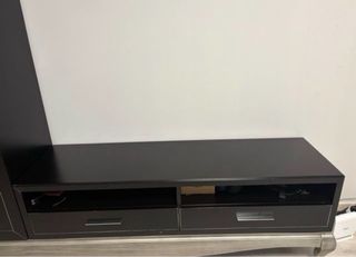 Mueble salón negro y plata con vitrina