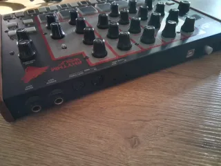 Akai Rhythm Wolf Batteria Elettronica Acid