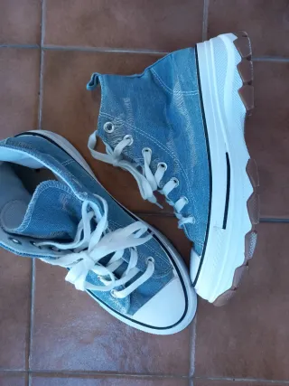 Botines beige con cordones