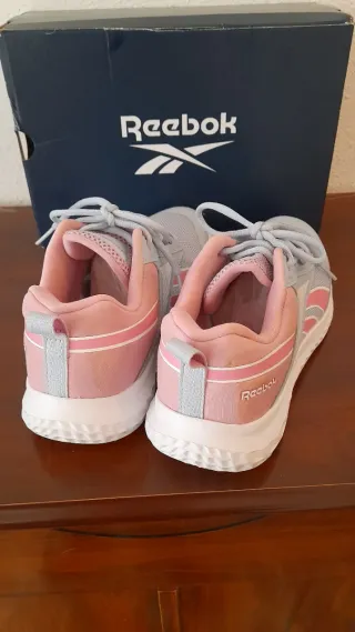 Zapatillas Reebok Azul claro y Rosa