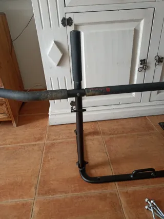 Barra de dominadas negra