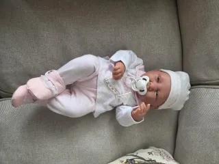 Muñeca Antonio Juan con capazo