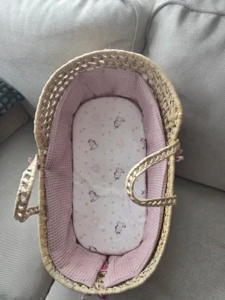 Muñeca Antonio Juan con capazo