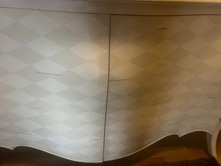 Aparador de madera lacado en marfil