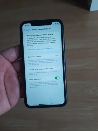 iPhone XR 64GB Nero - Batteria 79%