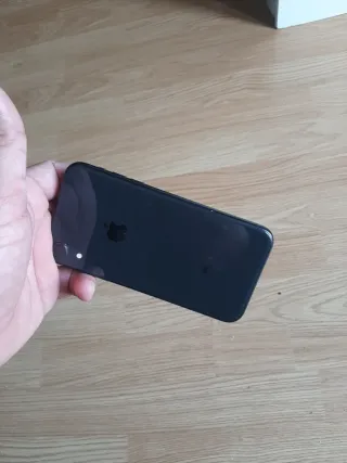 iPhone XR 64GB Nero - Batteria 79%