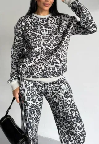 Conjunto Adidas Estampado Leopardo