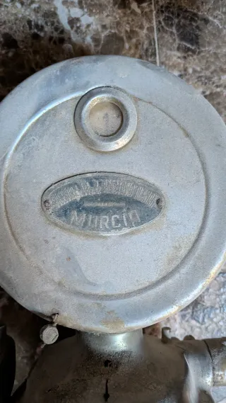 Surtidor Aceite Antiguo PACA