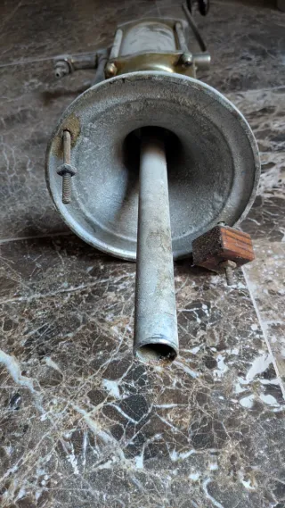 Surtidor Aceite Antiguo PACA