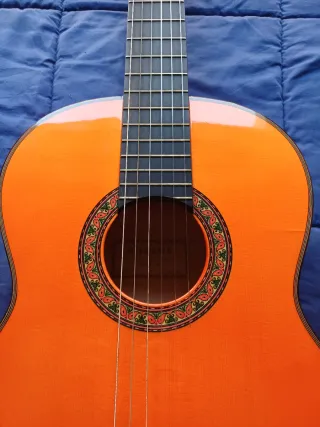 Guitarra Clásica Alhambra 4F Nueva