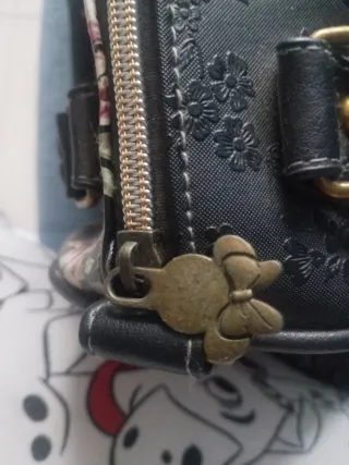 Bolso Negro Minnie con Flores