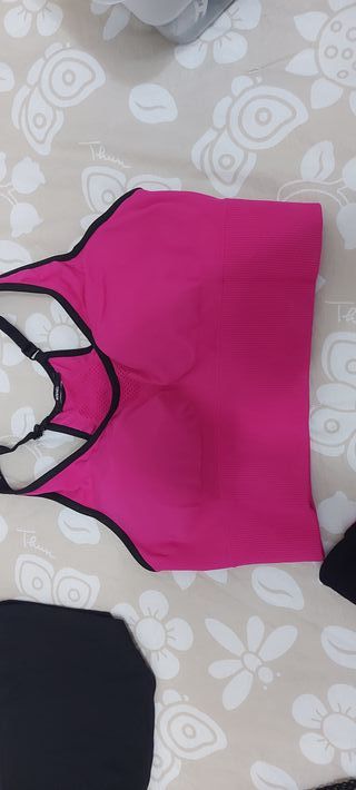 Completo palestra/corsa nero e fucsia