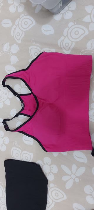 Completo palestra/corsa nero e fucsia