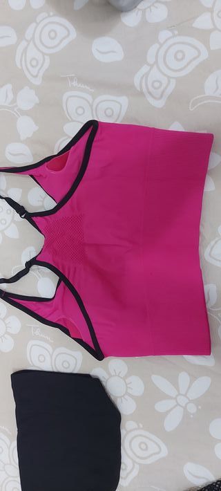 Completo palestra/corsa nero e fucsia