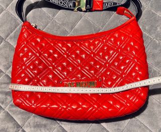 Bolso Love Moschino Rojo Acolchado
