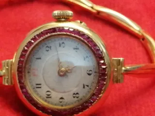 Pulsera Reloj Oro y Rubíes