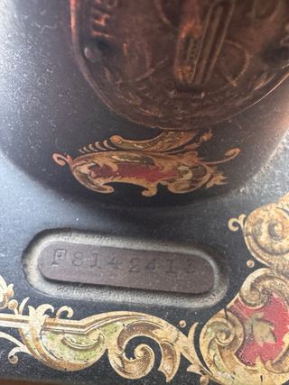 Máquina de coser Singer antigua