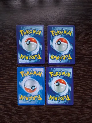 Lote 4 Cartas Pokémon VMAX (No originales)