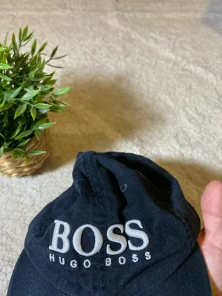 Gorra Hugo Boss Negra y Blanca