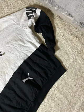 Sudadera Puma Blanca y Negra Talla S