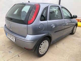 Opel Corsa 2004