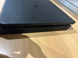 PS4 Slim Negra Sony
