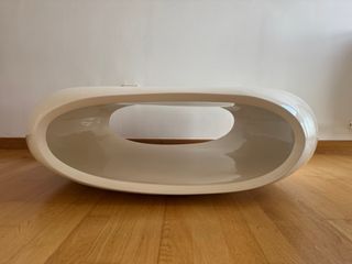 Mesa de centro moderna ovalada lacada