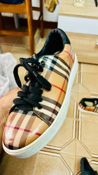 Zapatos Burberry Beige/Marrón