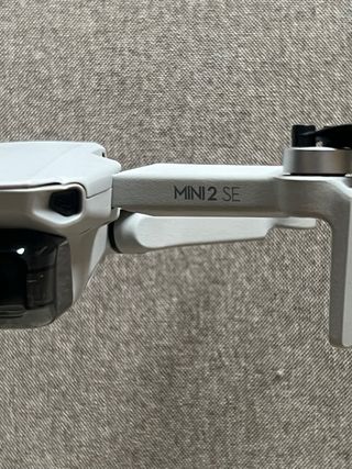 Dron DJI Mini 2 SE Gris