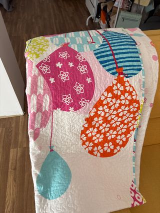 Colcha infantil globos medida cama 90