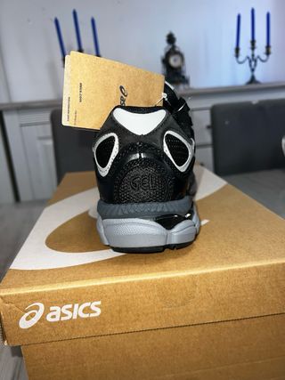 ASICS Gel NYC “black”
