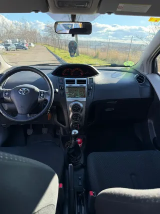 Toyota Yaris 2009